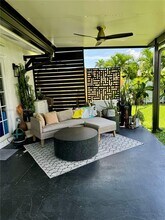 13351 SW 46th St in Miami, FL - Building Photo - Building Photo
