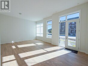 55 Harold Wilson Ln in Richmond Hill, ON - Building Photo - Building Photo