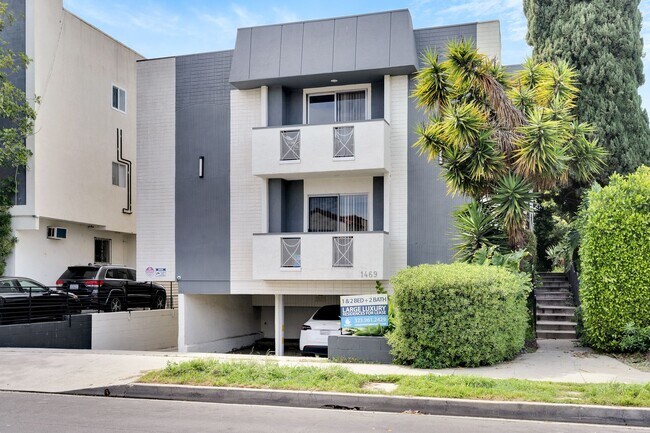 1469 Canfield Properties in Los Angeles, CA - Building Photo - Building Photo