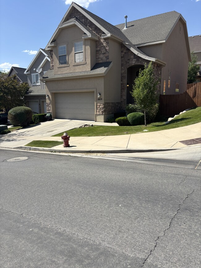 property at 2878 W Fox Hunters Loop