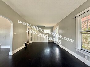 418 Rose Ln in Fort Wayne, IN - Building Photo - Building Photo