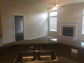 4406 Hanging Moss Dr in Orange Park, FL - Building Photo - Building Photo