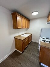 18416 Halsted St in Los Angeles, CA - Building Photo - Building Photo