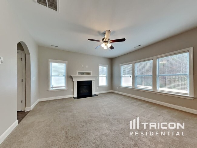 629 Lakemont Dr in Clayton, NC - Building Photo - Building Photo