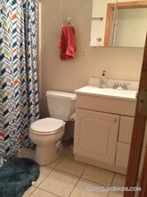 1801 Beacon St, Unit 5 in Brookline, MA - Building Photo - Building Photo