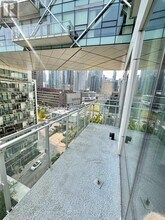39-1039 Queens Quay E in Toronto, ON - Building Photo - Building Photo