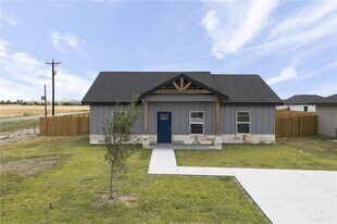 1504 Unity Dr in Mercedes, TX - Building Photo
