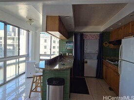 431 Nahua St in Honolulu, HI - Building Photo
