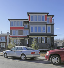 2623 1st Ave NW in Calgary, AB - Building Photo - Building Photo