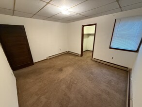 949 W Pike St in Clarksburg, WV - Building Photo - Building Photo