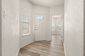 301 Panther Way in Hewitt, TX - Building Photo - Building Photo