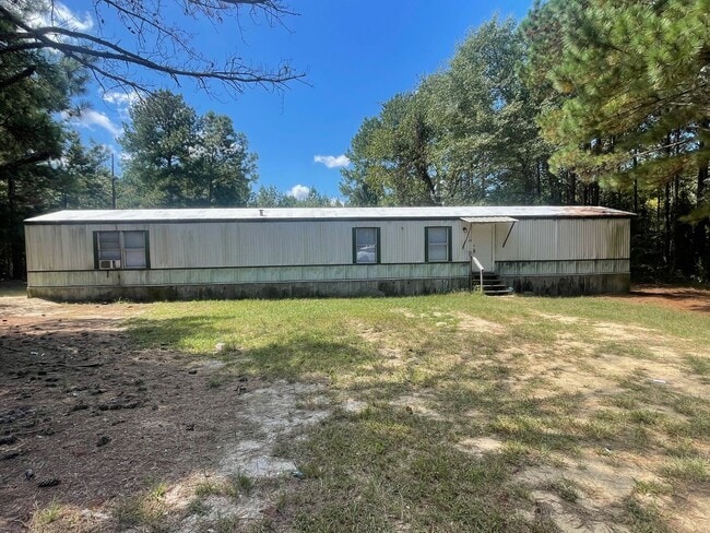 property at 121 N Sandy Ridge Dr