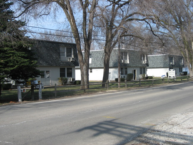 Cedar Crest in Warsaw, IN - Building Photo - Building Photo