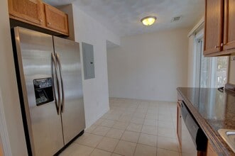 713 7th St in Colona, IL - Building Photo - Building Photo