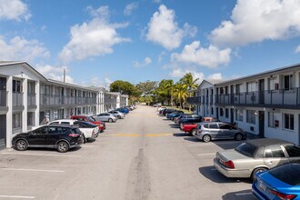 Three Rivers East Condominium in Fort Lauderdale, FL - Building Photo - Building Photo