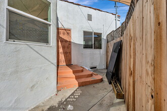 3428 Edgehill Dr in Los Angeles, CA - Building Photo - Building Photo