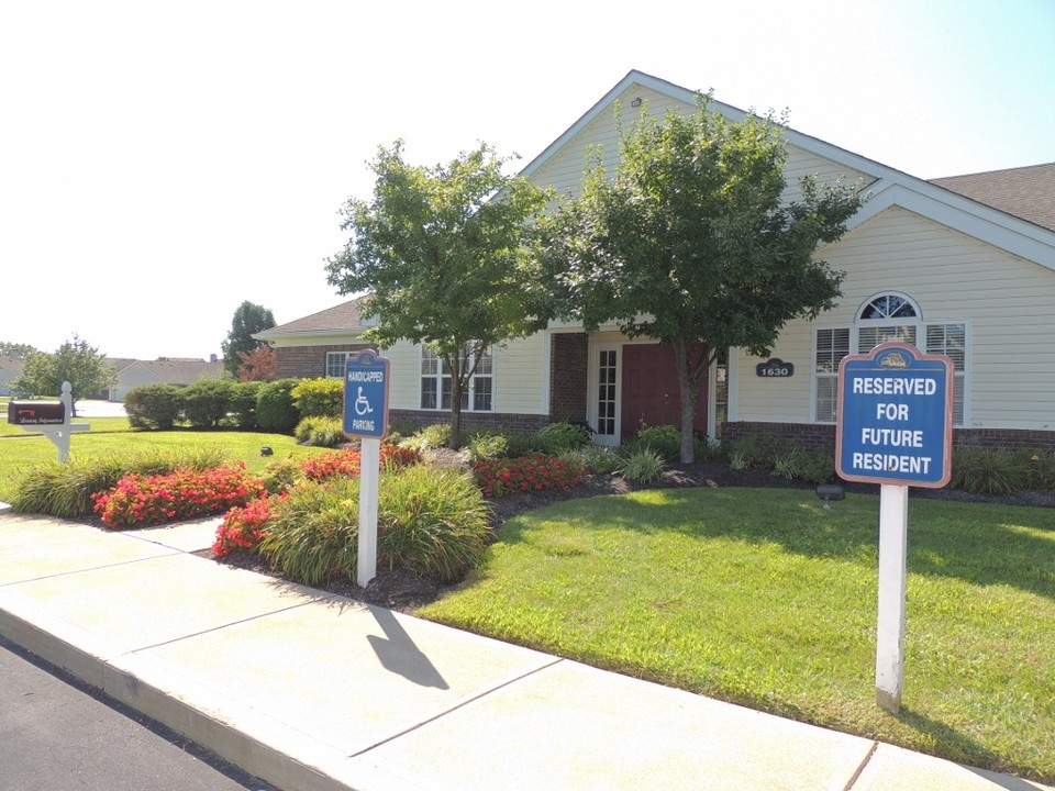 Barton Farms in Greenwood, IN - Building Photo