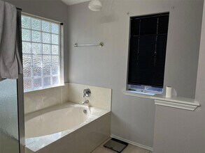 604 Territory Cove, Unit C in Cedar Park, TX - Building Photo - Building Photo