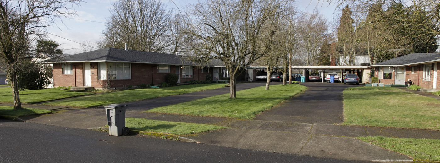 3008-3014 Harney in Vancouver, WA - Building Photo