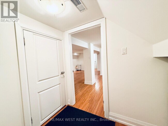 43 Dunblaine Ave in Toronto, ON - Building Photo - Building Photo