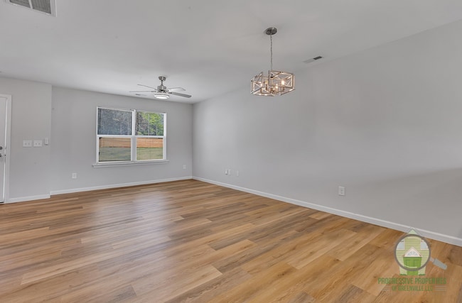 4 Wofford Rd in Taylors, SC - Building Photo - Building Photo