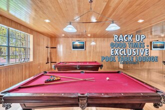 2881 N Oakland Forest Dr in Oakland Park, FL - Foto de edificio - Building Photo