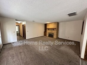 7111 NW 30th Terrace in Bethany, OK - Building Photo - Building Photo