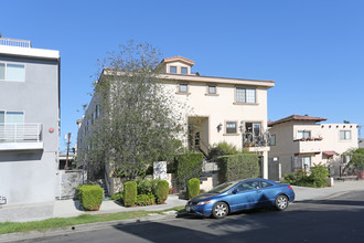 2470 Corinth Ave in Los Angeles, CA - Building Photo - Building Photo