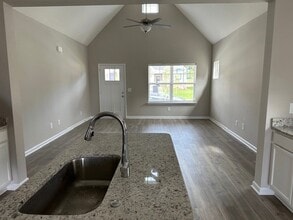 737 Rex Dr in Spring Hill, TN - Building Photo - Building Photo