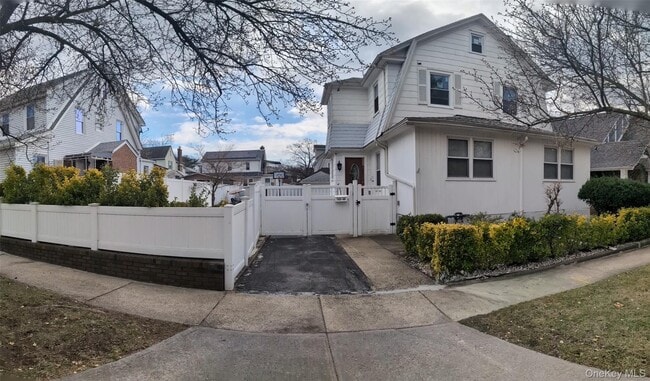property at 143-40 Poplar Ave