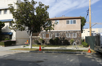 205 W Elk Ave in Glendale, CA - Foto de edificio - Building Photo