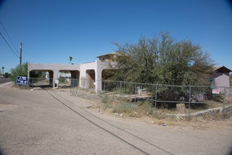 708 W Gila Bend Hwy in Casa Grande, AZ - Building Photo - Building Photo