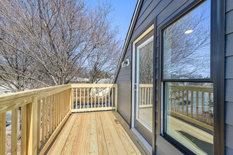 232 Fulton St, Unit 1 in Medford, MA - Foto de edificio - Building Photo
