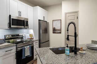 Cortland Wortham in Houston, TX - Building Photo