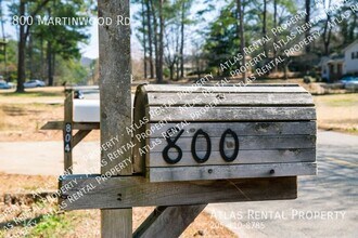 800 Martinwood Rd in Birmingham, AL - Building Photo - Building Photo
