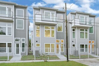 6719 St Augustine St in Houston, TX - Building Photo - Building Photo