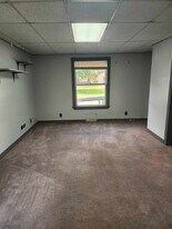 626 Cove Rd in Weirton, WV - Building Photo