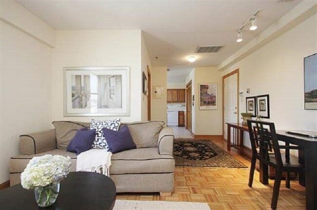 84 Bloomfield St-Unit -17 in Hoboken, NJ - Building Photo - Building Photo