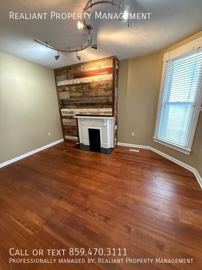 property at 711 W Maxwell St