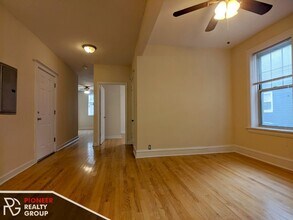 1615 W Berteau Ave, Unit #1 in Chicago, IL - Building Photo - Building Photo