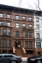 44 W 76th St in New York, NY - Building Photo - Building Photo