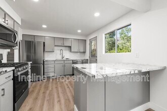 7173 S 2985 E in Cottonwood Heights, UT - Building Photo - Building Photo