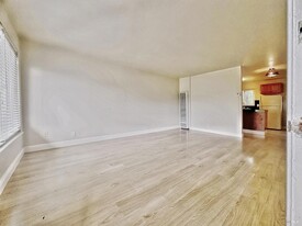 100 Reed Blvd, Unit 1 in Mill Valley, CA - Building Photo