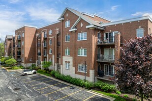 Wellington at Adler Park in Libertyville, IL - Building Photo