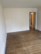 4633 Lake Ave, Unit 4633 in Rochester, NY - Building Photo - Building Photo