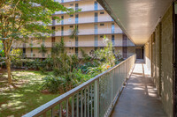 Waikalani Woodlands I in Mililani, HI - Foto de edificio - Building Photo