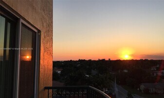 8888 Collins Ave in Surfside, FL - Building Photo