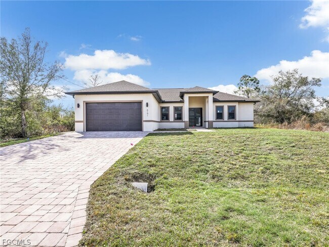 6191 Kambach St in Port Charlotte, FL - Building Photo - Building Photo