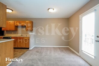 2925 Redland Ln in Indianapolis, IN - Foto de edificio - Building Photo