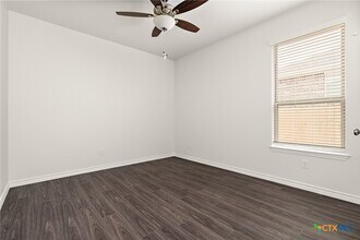 5219 Rose Gdn Lp in Killeen, TX - Foto de edificio - Building Photo